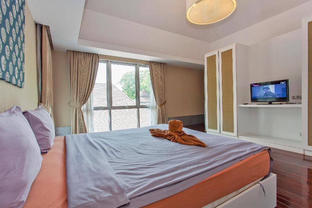 Nagawari 8 Luxury 6BR Pool Villa In Na JomtienfacilitiesBedroom31