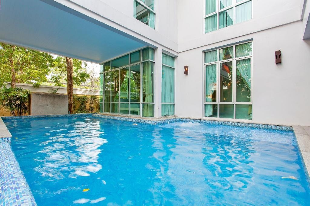 Nagawari 8 Luxury 6BR Pool Villa In Na JomtienfacilitiesSwimming Pool14
