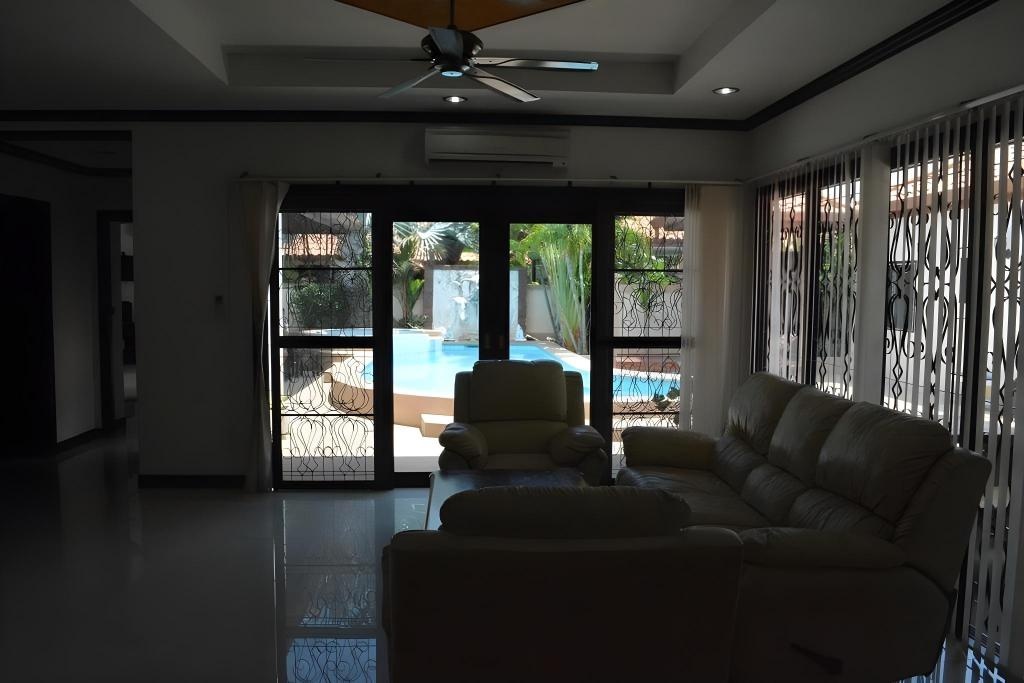 Tranquil 3 Bedroom Villa Close To BeachfacilitiesSurrounding Environment3