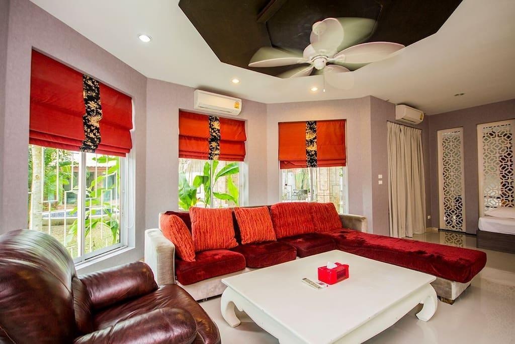 8 Bedroom Holiday Villa Very Close To Beach By HVTfacilitiesBedroom10