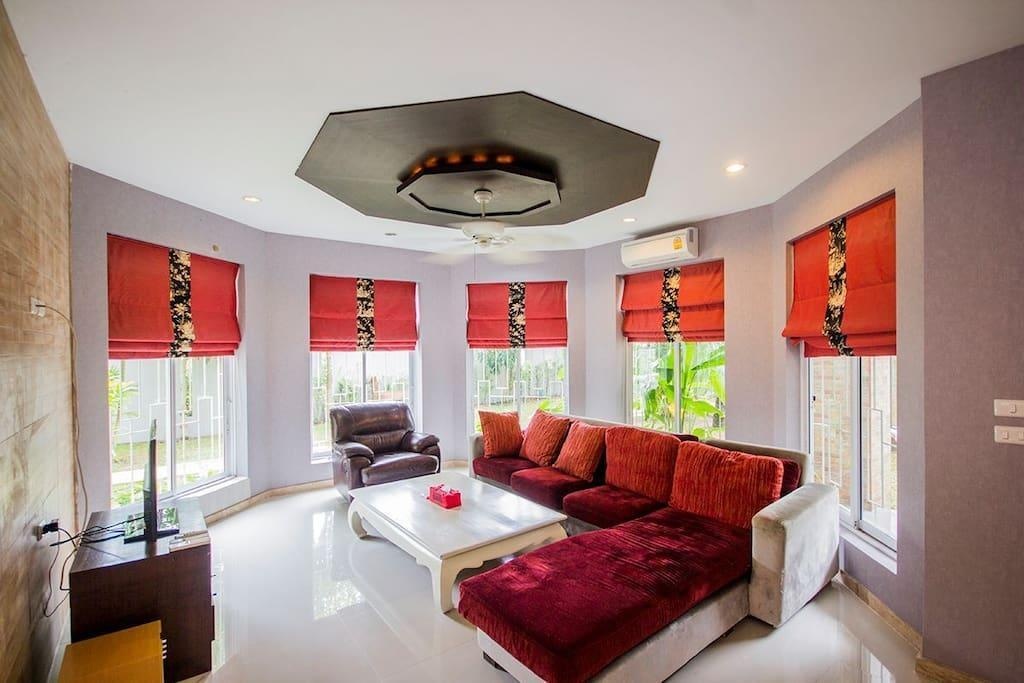 8 Bedroom Holiday Villa Very Close To Beach By HVTfacilitiesBedroom11