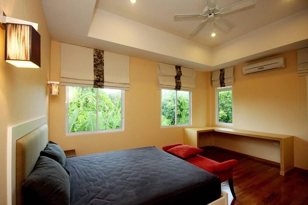 8 Bedroom Holiday Villa Very Close To Beach By HVTfacilitiesBedroom19