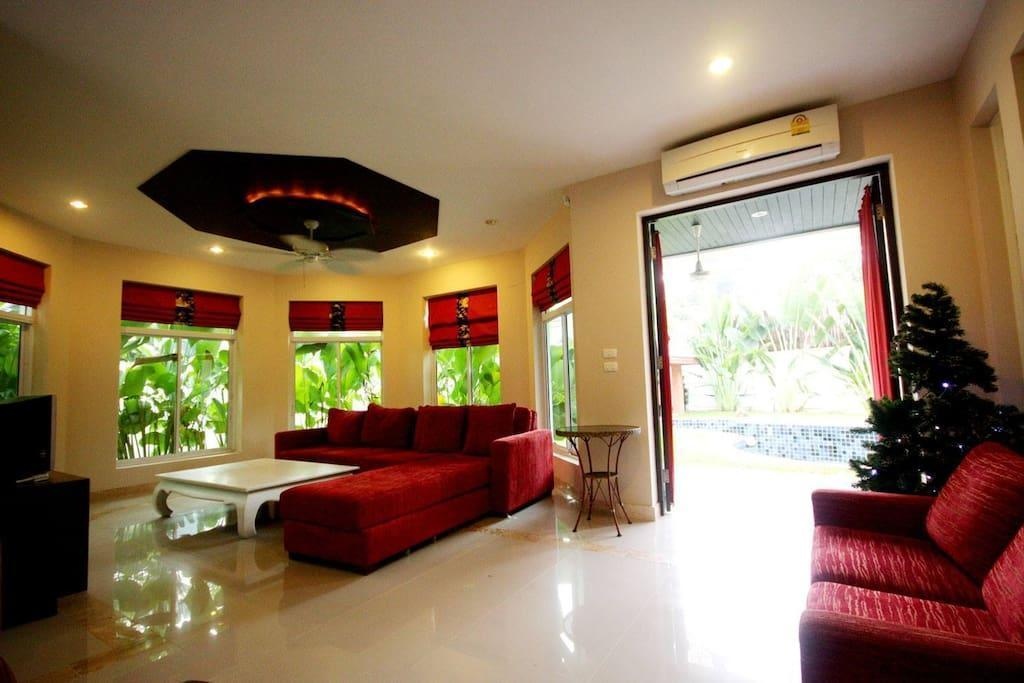 8 Bedroom Holiday Villa Very Close To Beach By HVTfacilitiesBedroom3