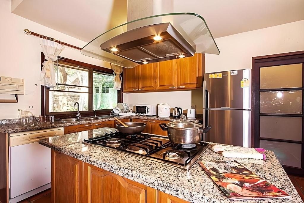 5BR Modern Thai Villa W Large Pool 5 Min To BeachfacilitiesSurrounding Environment10