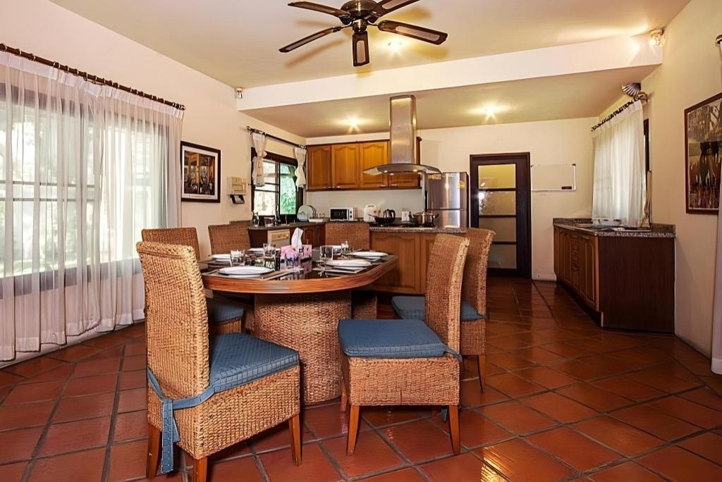 5BR Modern Thai Villa W Large Pool 5 Min To BeachfacilitiesSurrounding Environment5