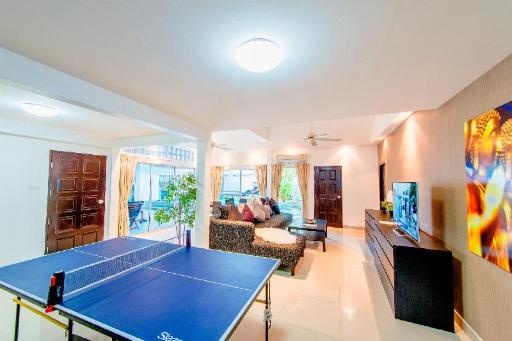 Big Pool Villa Near Walking Street Pattayafacilitiesfacilities Image 1010