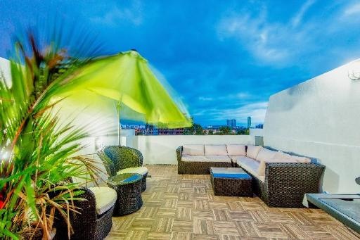 5 Beds Jacuzzi Villa Great For Holiday Near Night Marketpropertyviewspropertyviews Image 22