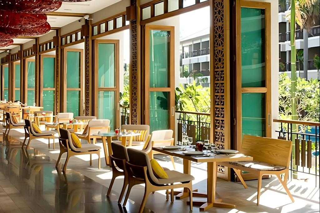 Welcome World Beachfront Resortdiningdining Image 88