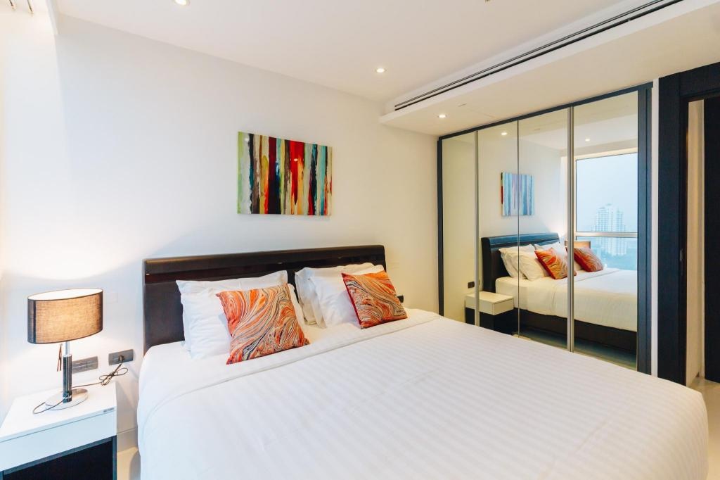 Sea View Residence By Jeabroomsrooms Image 11
