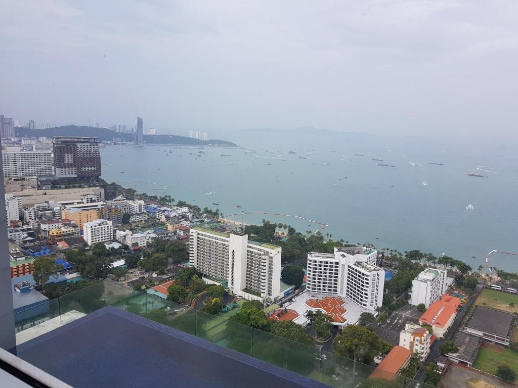 1BR Downtown Centric Sea By Pattaya HolidaypropertyviewsView4