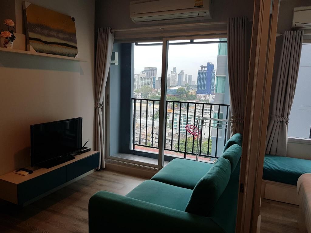 1BR Downtown Centric Sea By Pattaya Holidayroomsrooms Image 1010