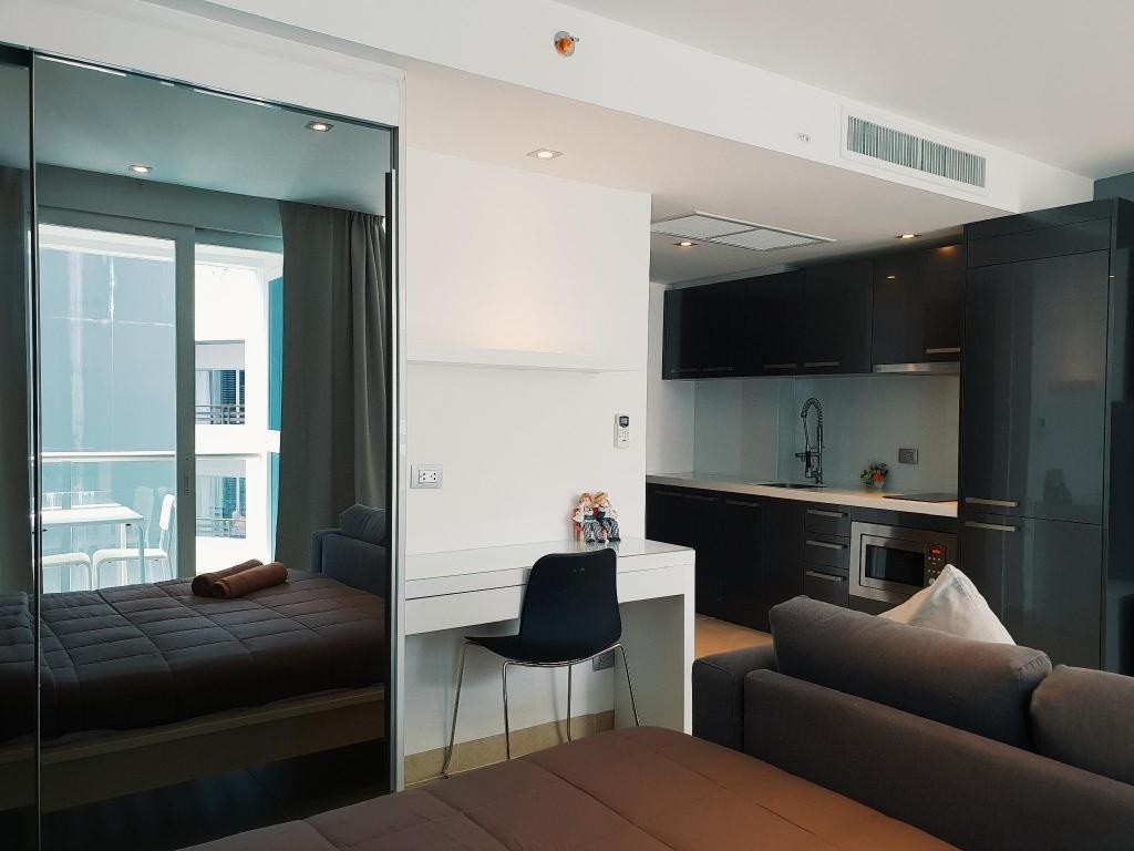 Centara Avenue Residence By Pattaya Holidayroomsrooms Image 22