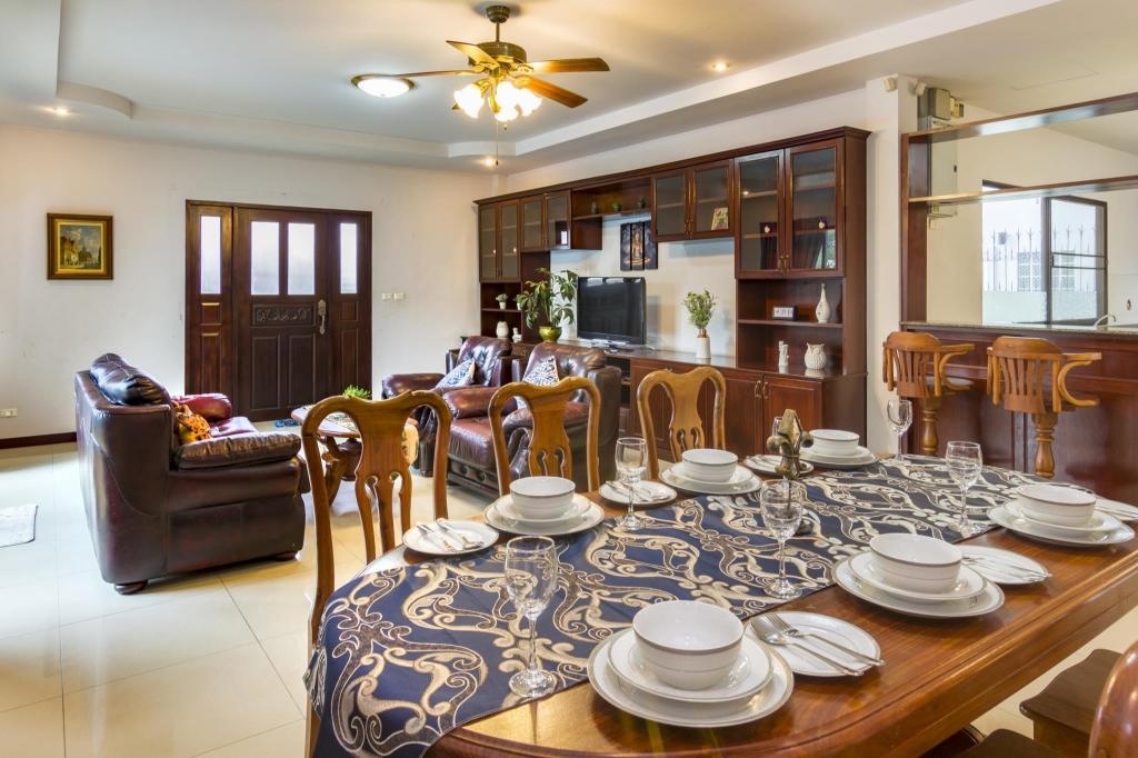 Villa UranusfacilitiesShared Kitchen2