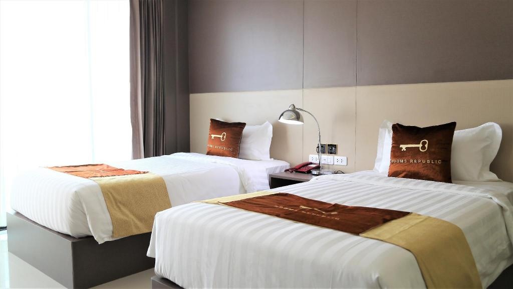 ROOMS REPUBLIC PATTAYAroomsDeluxe Twin Room13