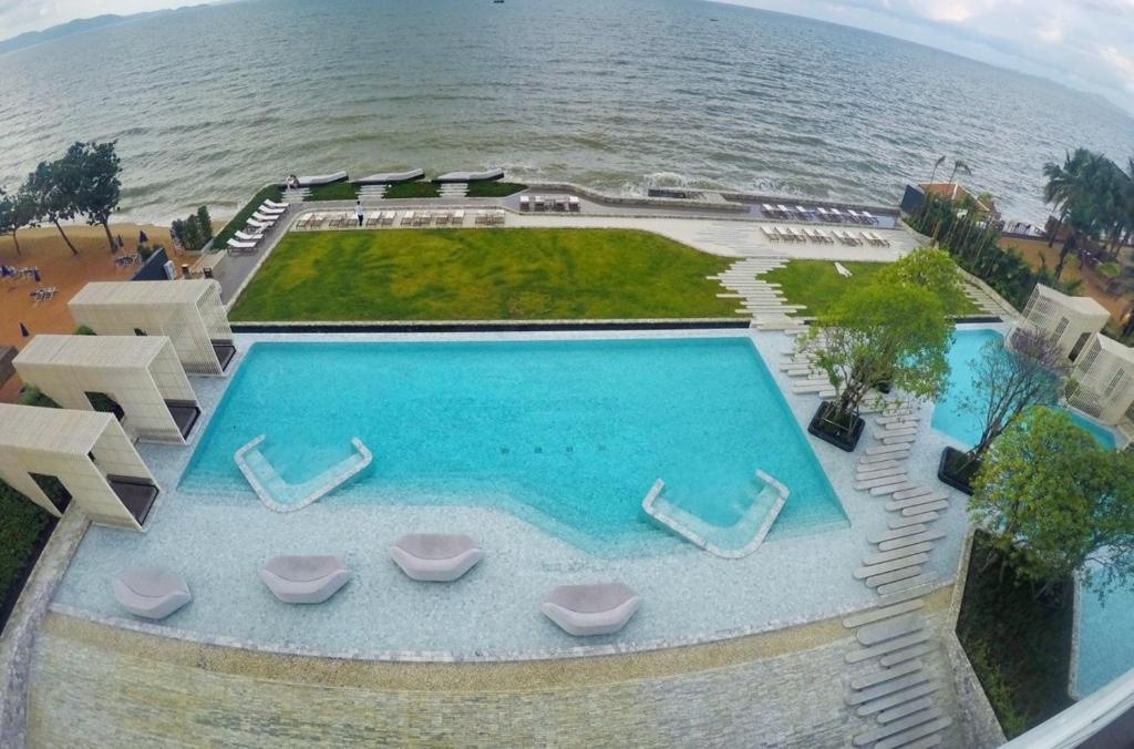 Veranda Resort Pattaya MGalleryfacilitiesSwimming Pool2