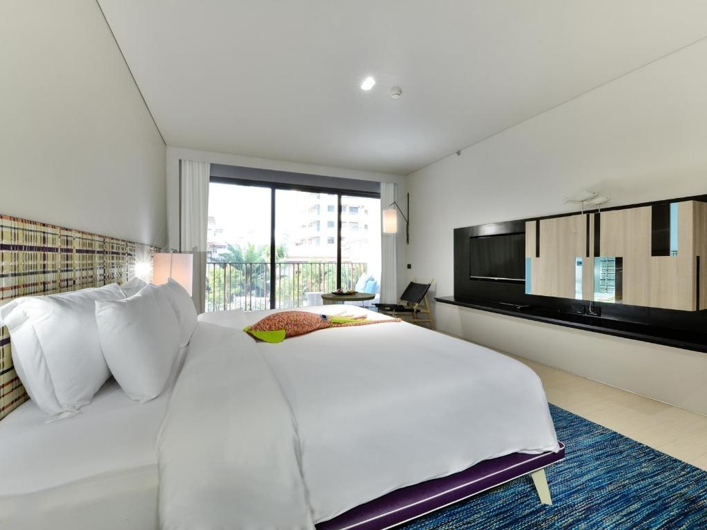 Veranda Resort Pattaya MGalleryroomsSeascape Deluxe King View4