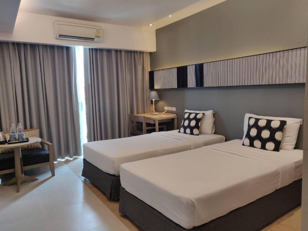 The Sun Xclusive HotelroomsExecutive Double Room Guestroom13