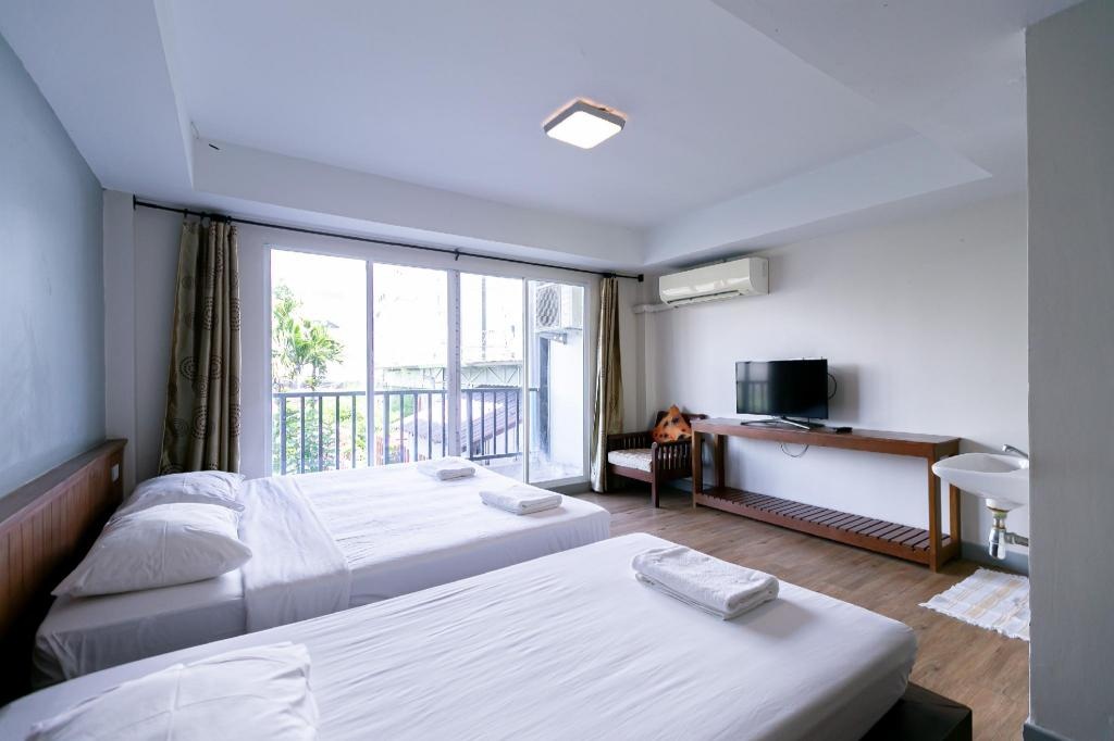 Wong Amat HouseroomsTriple Room Bed5