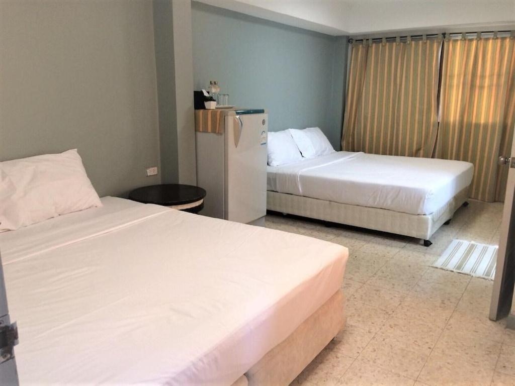 Wong Amat Houseroomsrooms Image 1818