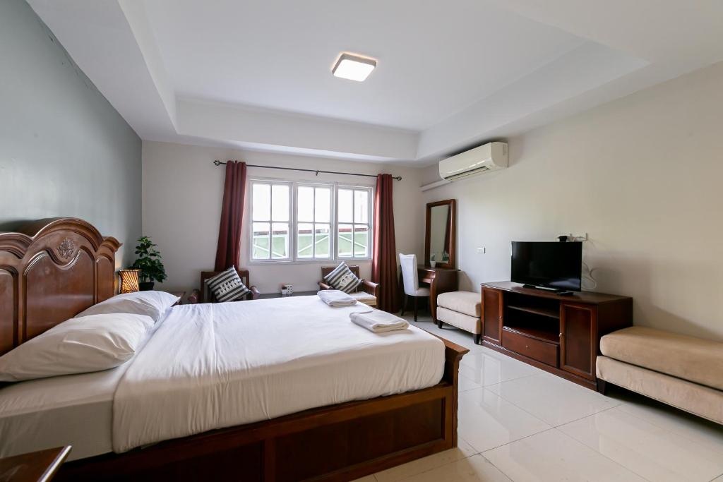 Wong Amat Houseroomsrooms Image 44