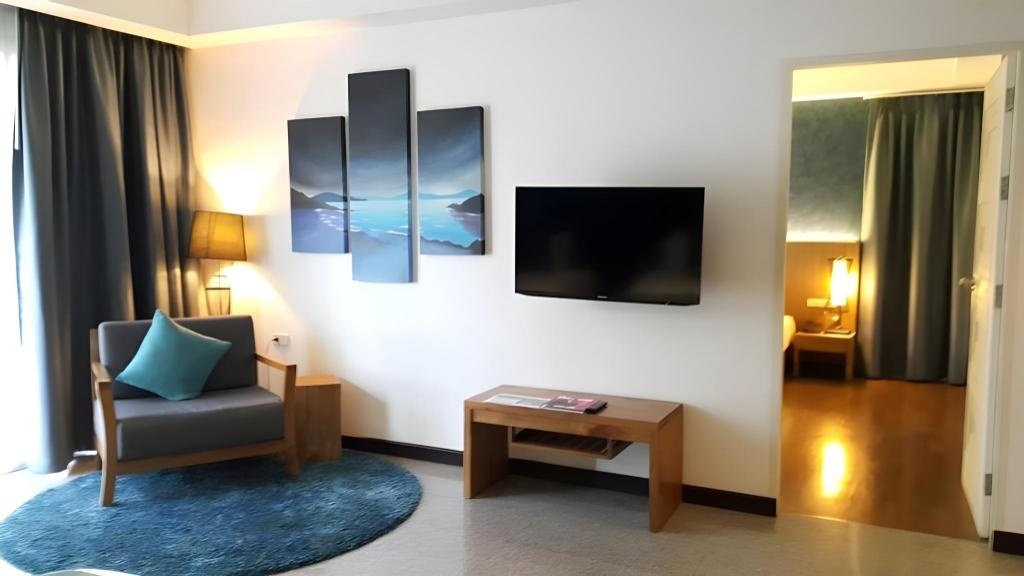 The Leela Resort Spa Pattayaroomsrooms Image 2121