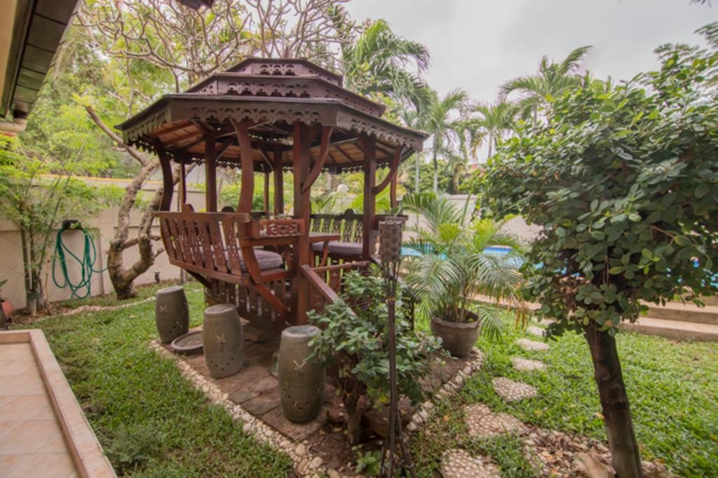 Villa Of ThronesfacilitiesGarden10
