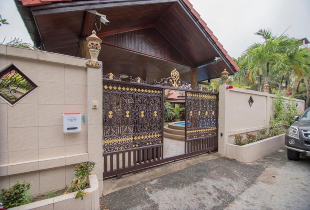 Villa Of Thronespropertyviewspropertyviews Image 11