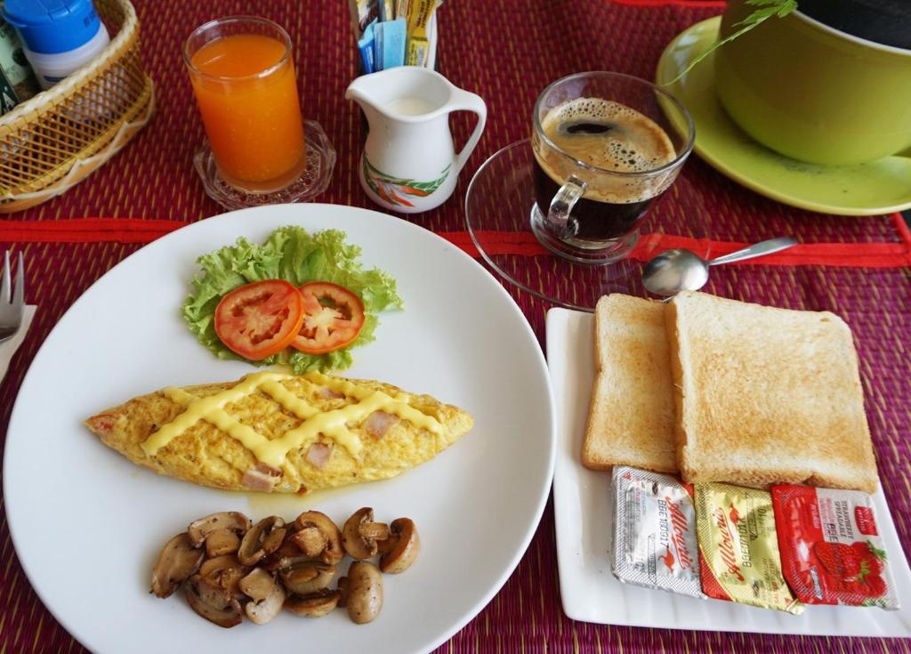 Suppamitr Villa HoteldiningFood And Beverages4