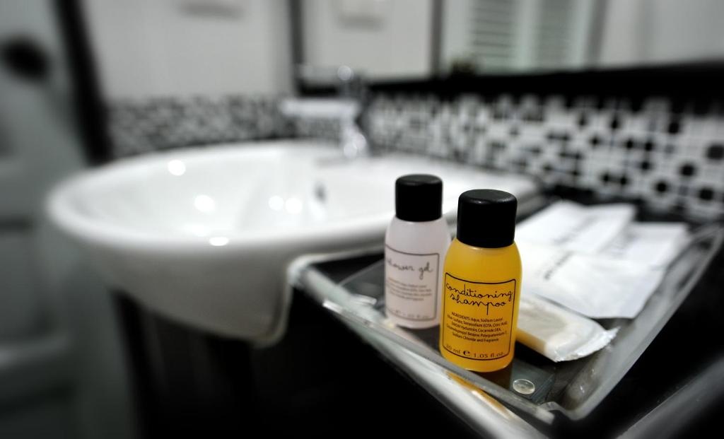 Suppamitr Villa HotelfacilitiesBathroom26