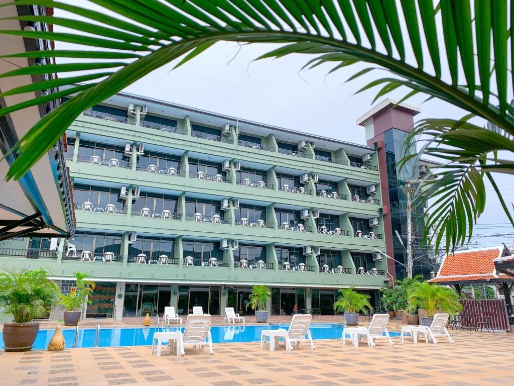 Suppamitr Villa HotelpropertyviewsExterior View10
