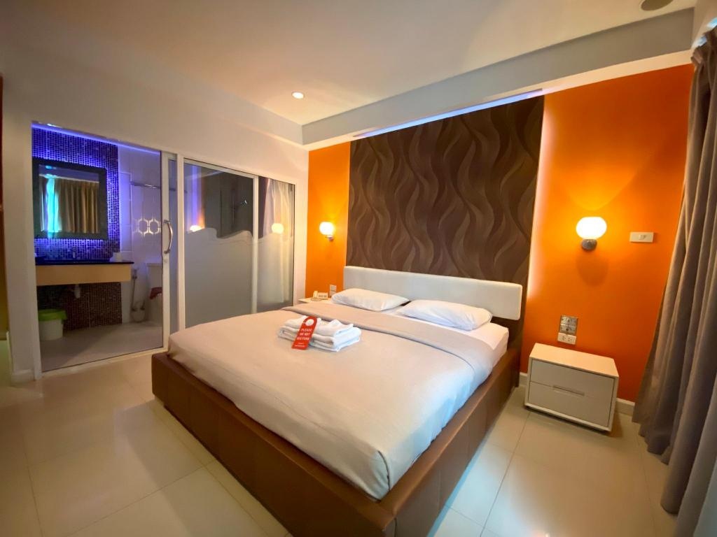 Access Inn PattayaroomsPremiere Double Room Guestroom15