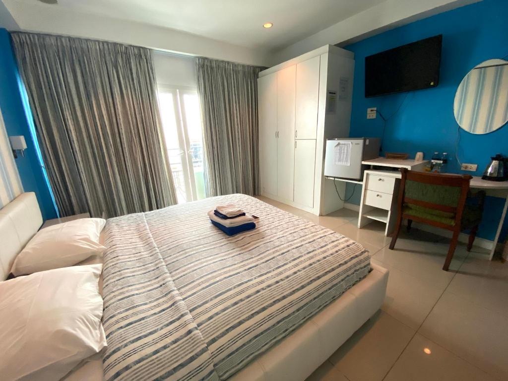 Access Inn PattayaroomsPremiere Double Room Room Plan12