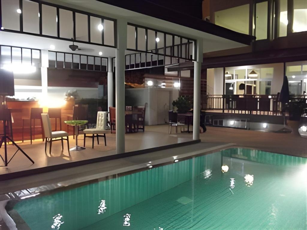 Emerald Palace Serviced ApartmentfacilitiesSwimming Pool8