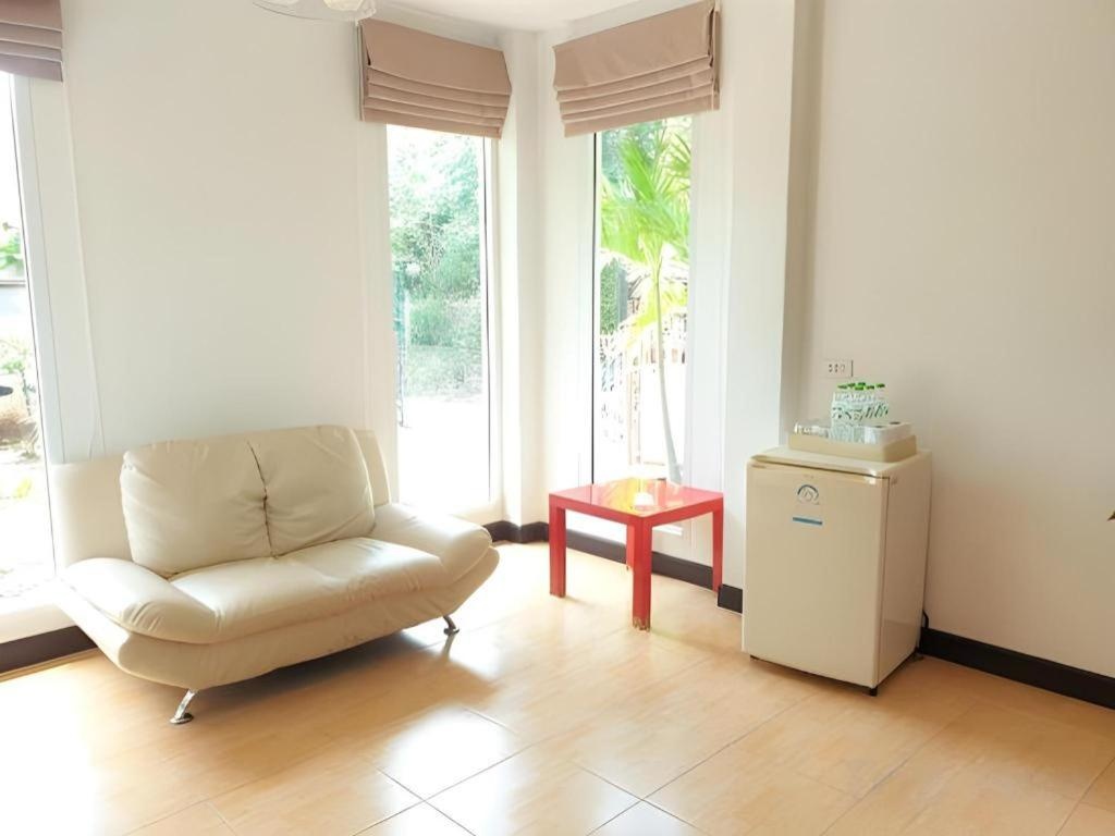 Sea Beach Koh Larn 2 Hotelroomsrooms Image 33