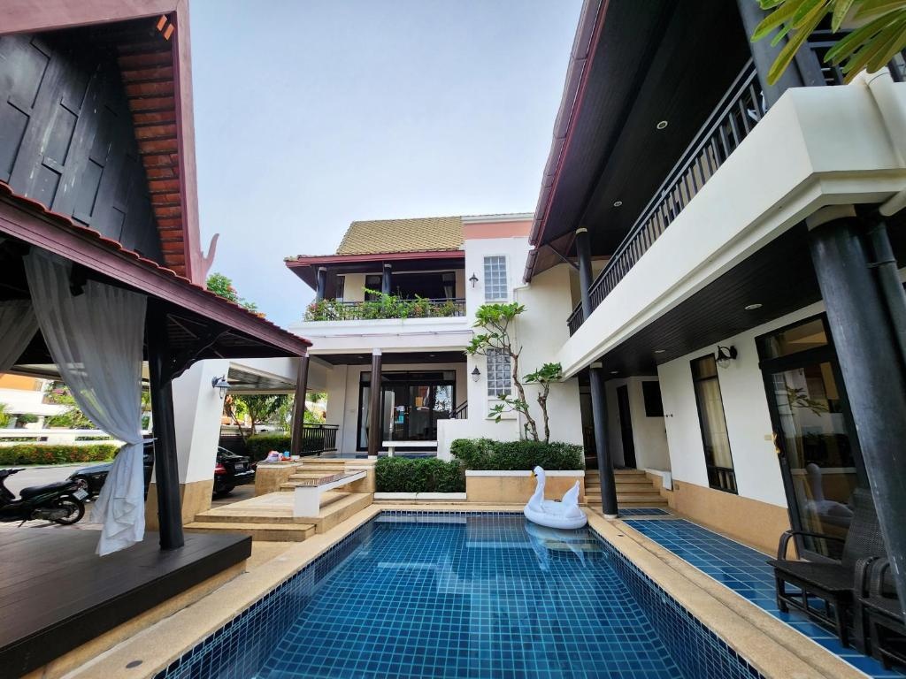 Ramida Pool Villa PattayapropertyviewsExterior View3
