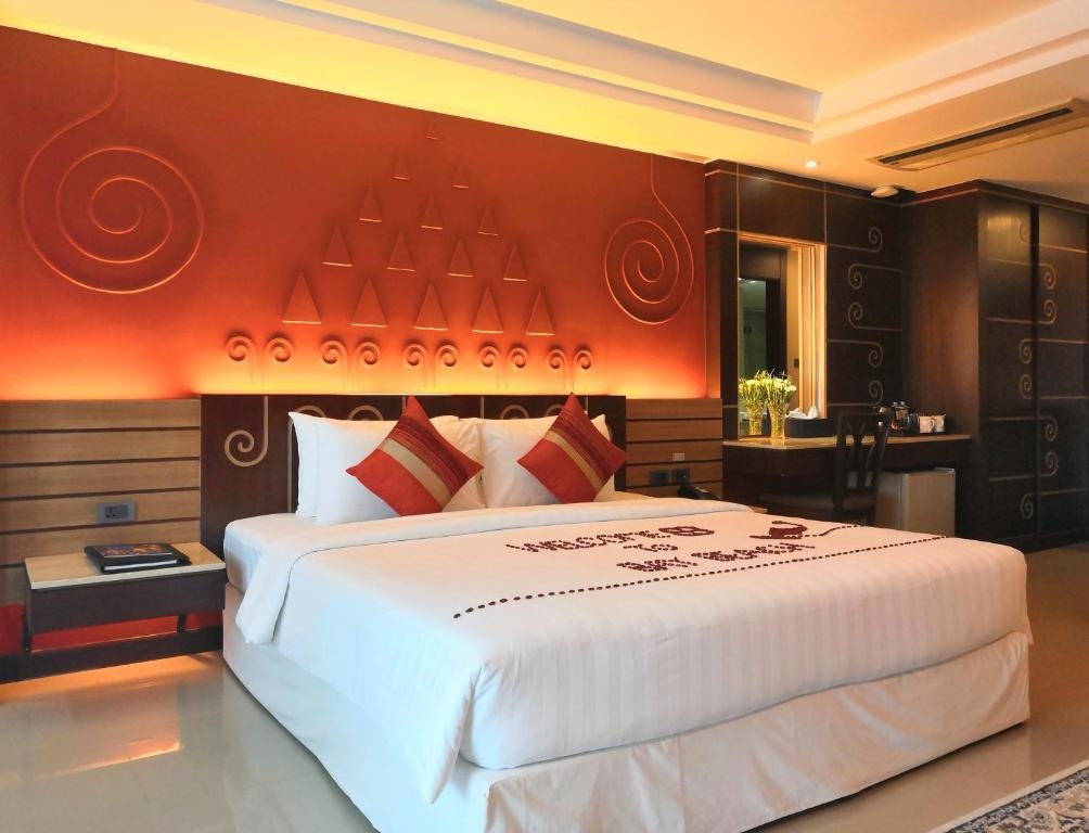 Bay Beach Resort Jomtienroomsrooms Image 33