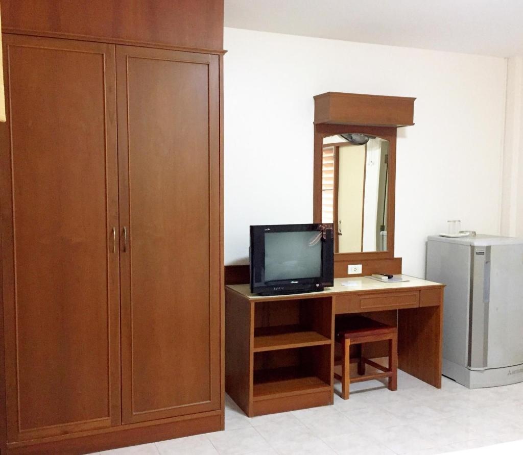 PS Apartment D XpressroomsStandard Economy Facilities2