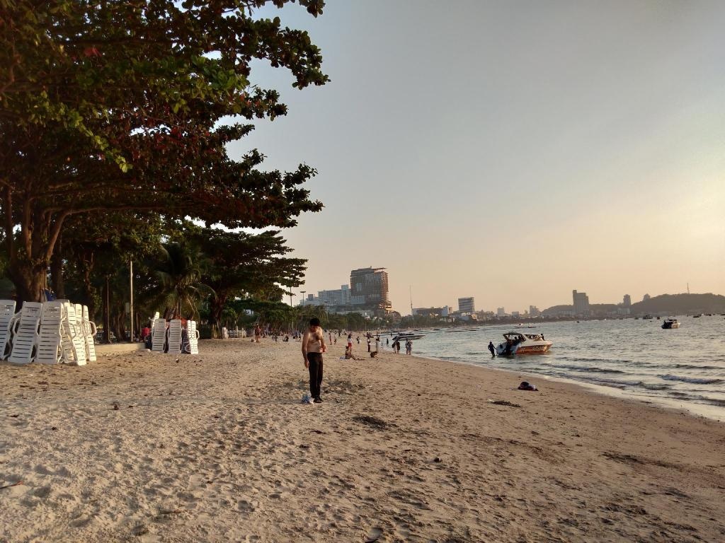 Pattaya Tower Room 604facilitiesBeach15