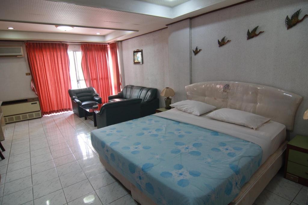 Pattaya Tower Room 604facilitiesBedroom3