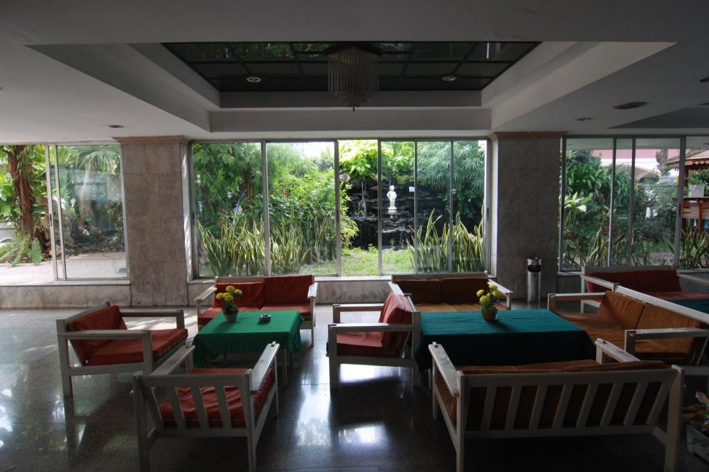 Pattaya Tower Room 604propertyviewsLobby3