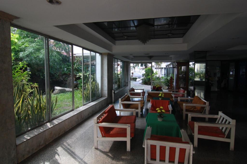 Pattaya Tower Room 604propertyviewsLobby4