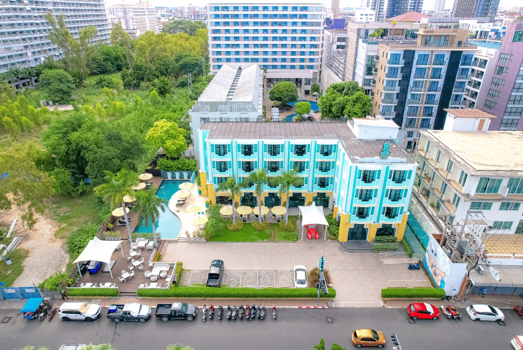 Wave HotelpropertyviewsExterior View13