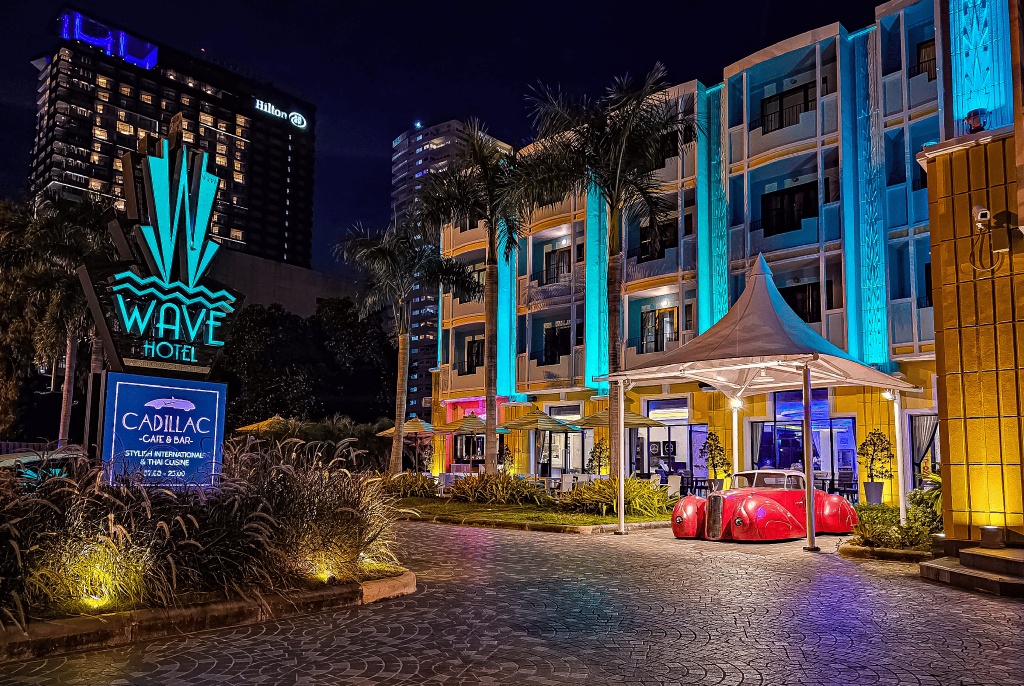 Wave HotelpropertyviewsExterior View6