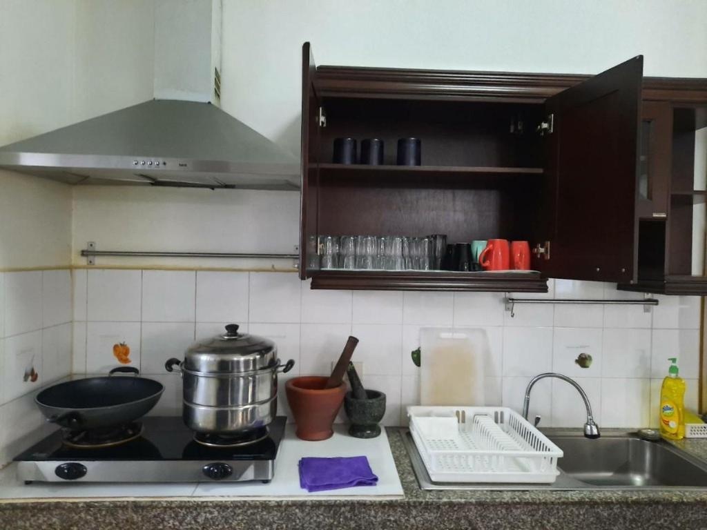 The Pool House Pattaya No2 14 Adults 5 BedroomfacilitiesKitchen8