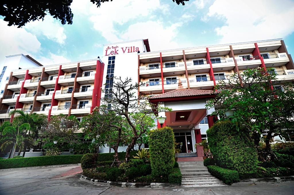 Lek VillapropertyviewsEntrance7