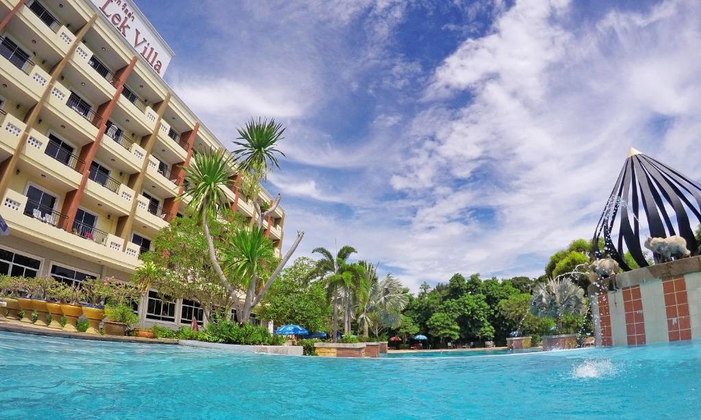 Lek VillapropertyviewsExterior View6