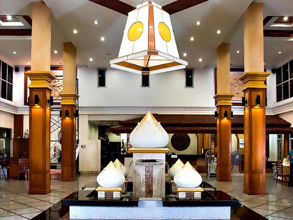 Lek VillapropertyviewsReception2