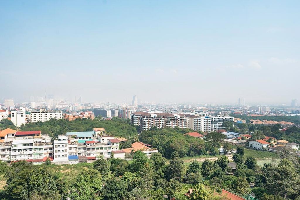 TreeTops Fully Furnised New Studio With City Viewpropertyviewspropertyviews Image 11