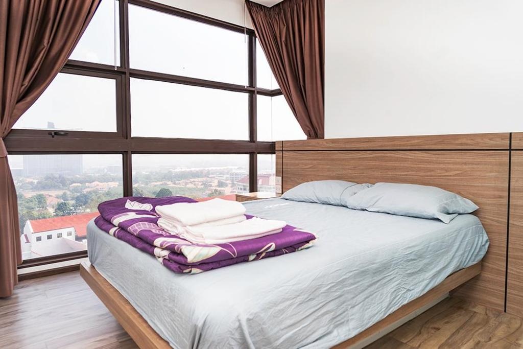 TreeTops Fully Furnised New Studio With City Viewroomsrooms Image 33