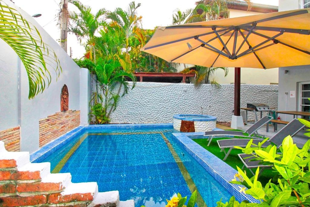 Grande Adam Pool VillafacilitiesBalconyterrace14